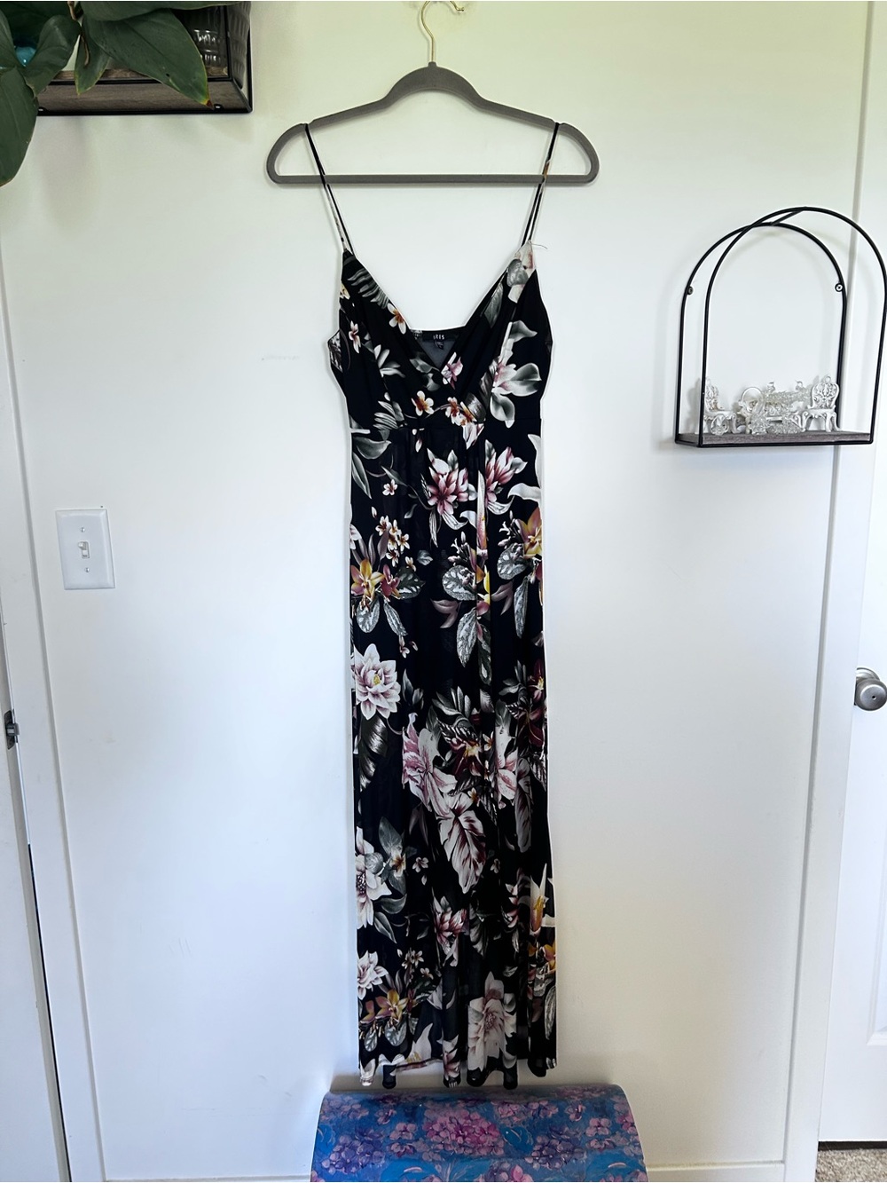 Iris Floral Print V Neck Side Slit Strappy Midi/Maxi Dress Size Large